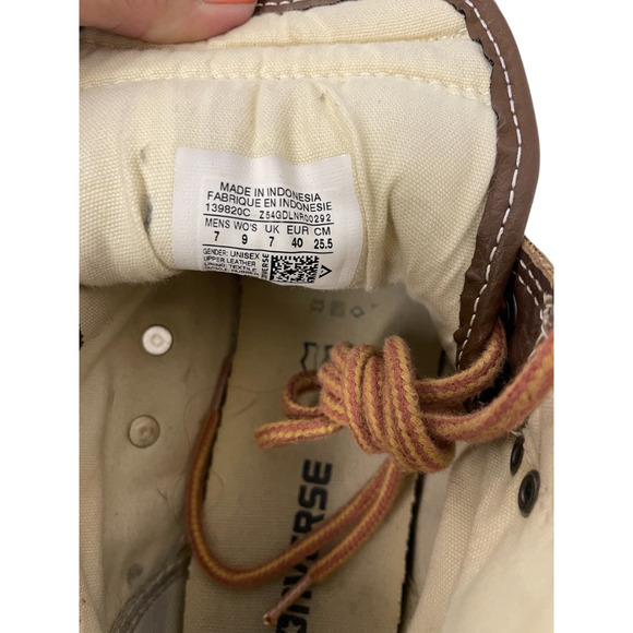Athletic_Shoes